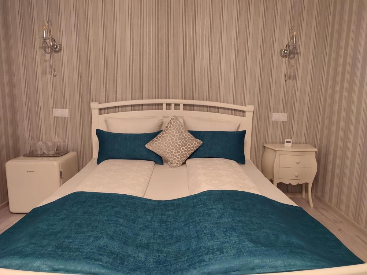 Casa Alina Hotell Deva Exteriör bild