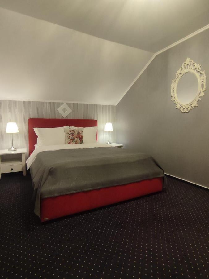Casa Alina Hotell Deva Exteriör bild