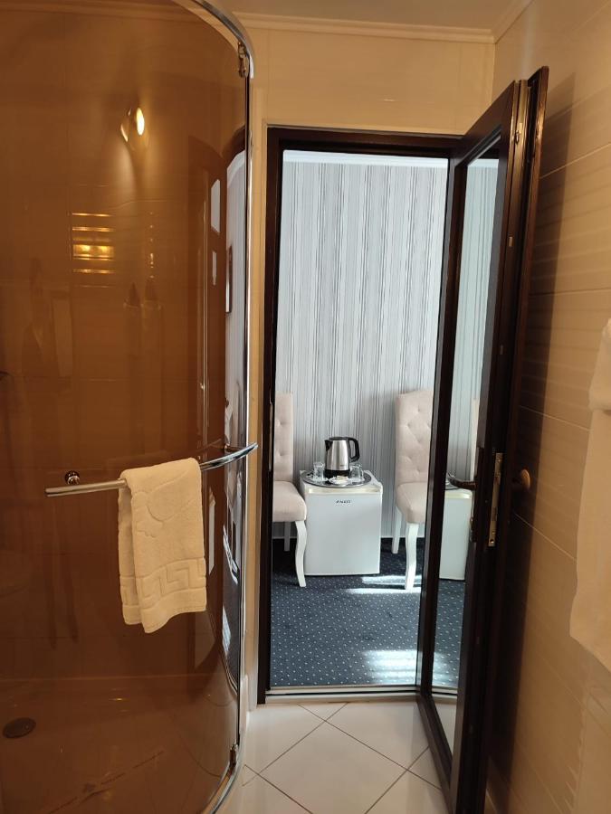Casa Alina Hotell Deva Exteriör bild