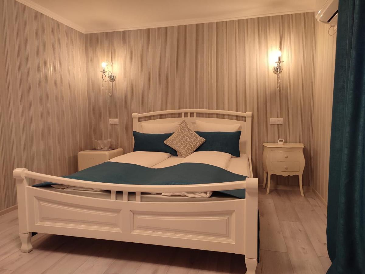 Casa Alina Hotell Deva Exteriör bild