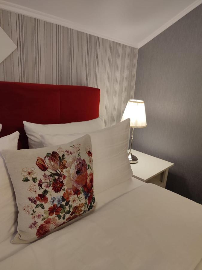 Casa Alina Hotell Deva Exteriör bild