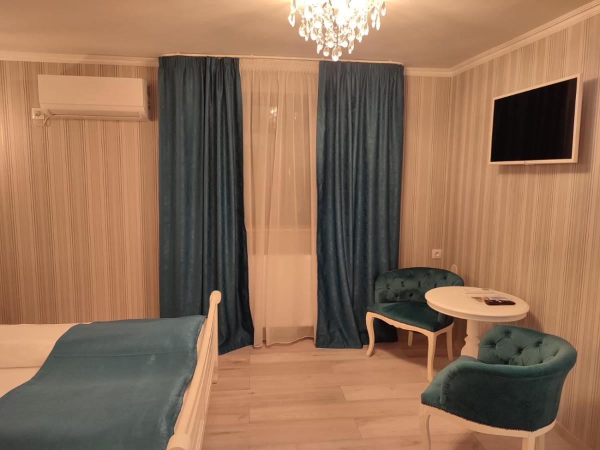 Casa Alina Hotell Deva Exteriör bild