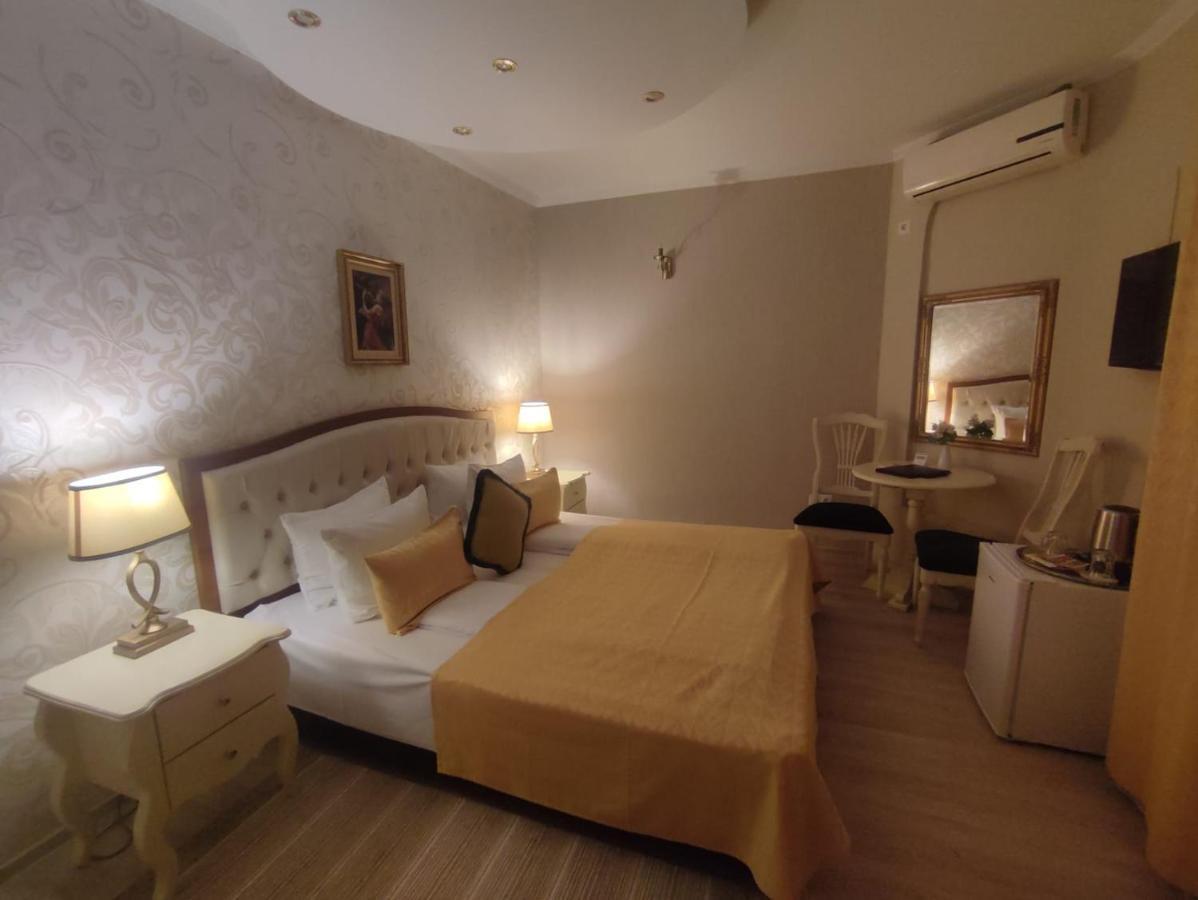 Casa Alina Hotell Deva Exteriör bild